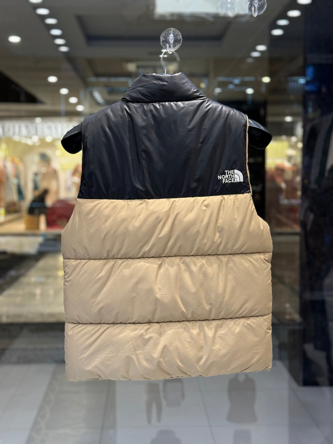 The North Face Men’s Puffer Sleeveless Jacket | Beige & Black