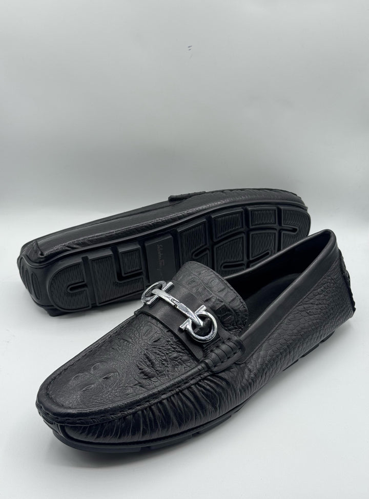 Ferragamo Premium Quality Black Loafer With Buckle