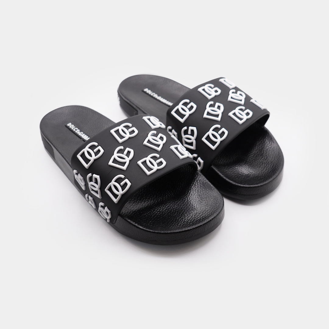 d&g all over logo embellished premium quality black medicated soft slipper d&g all over logo embellished premium quality black medicated soft slipper