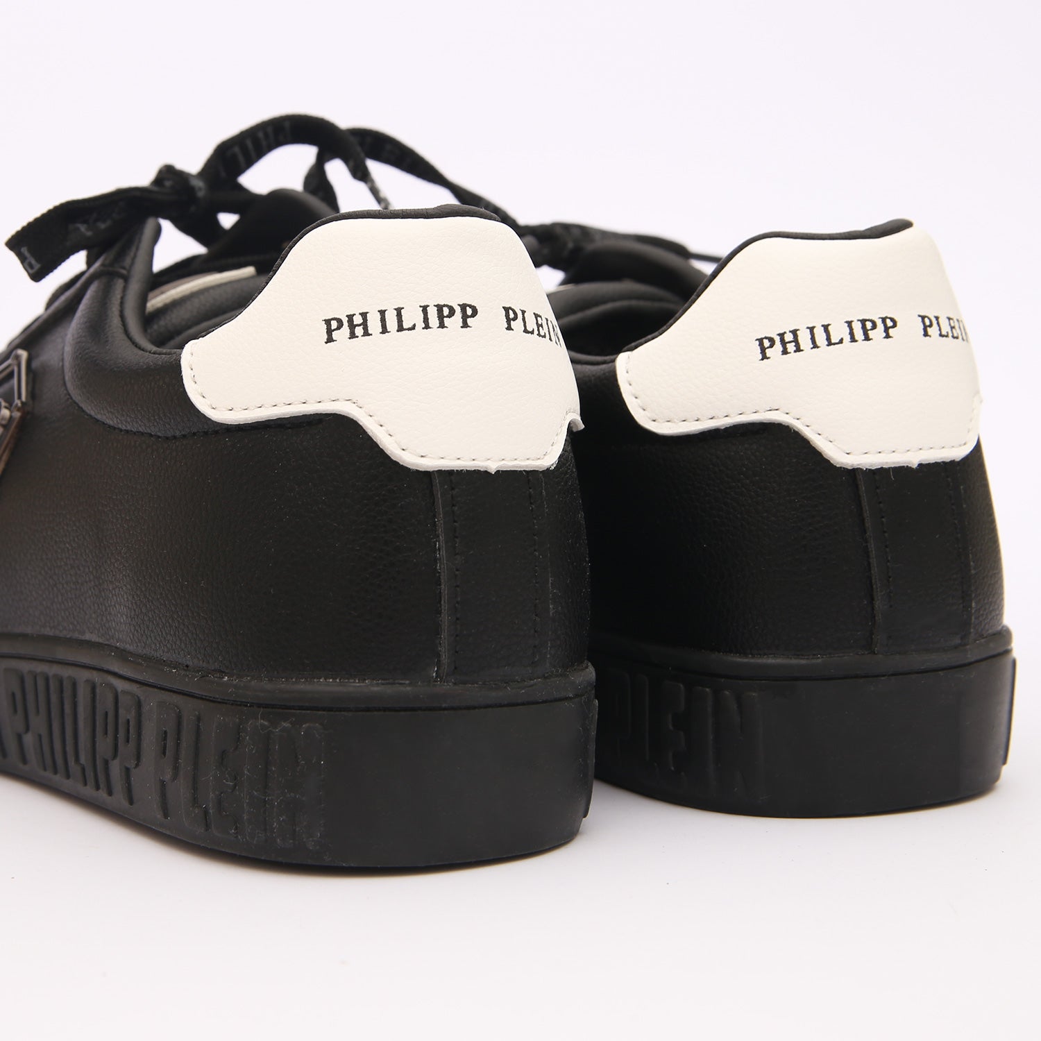 4E7D5F1A-A702-4C23-BE76-25F29E5EA52D Philipp Plein premium Black Sneakers - Image 2