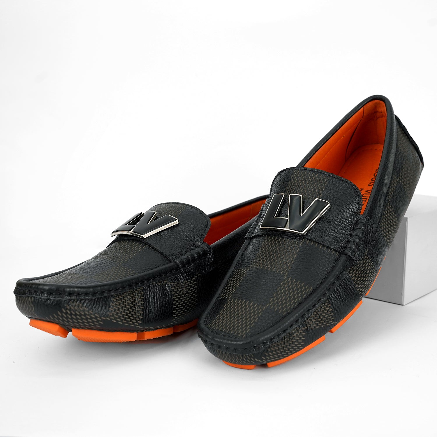 louis vuitton premium loafers with logo louis vuitton premium loafers with logo