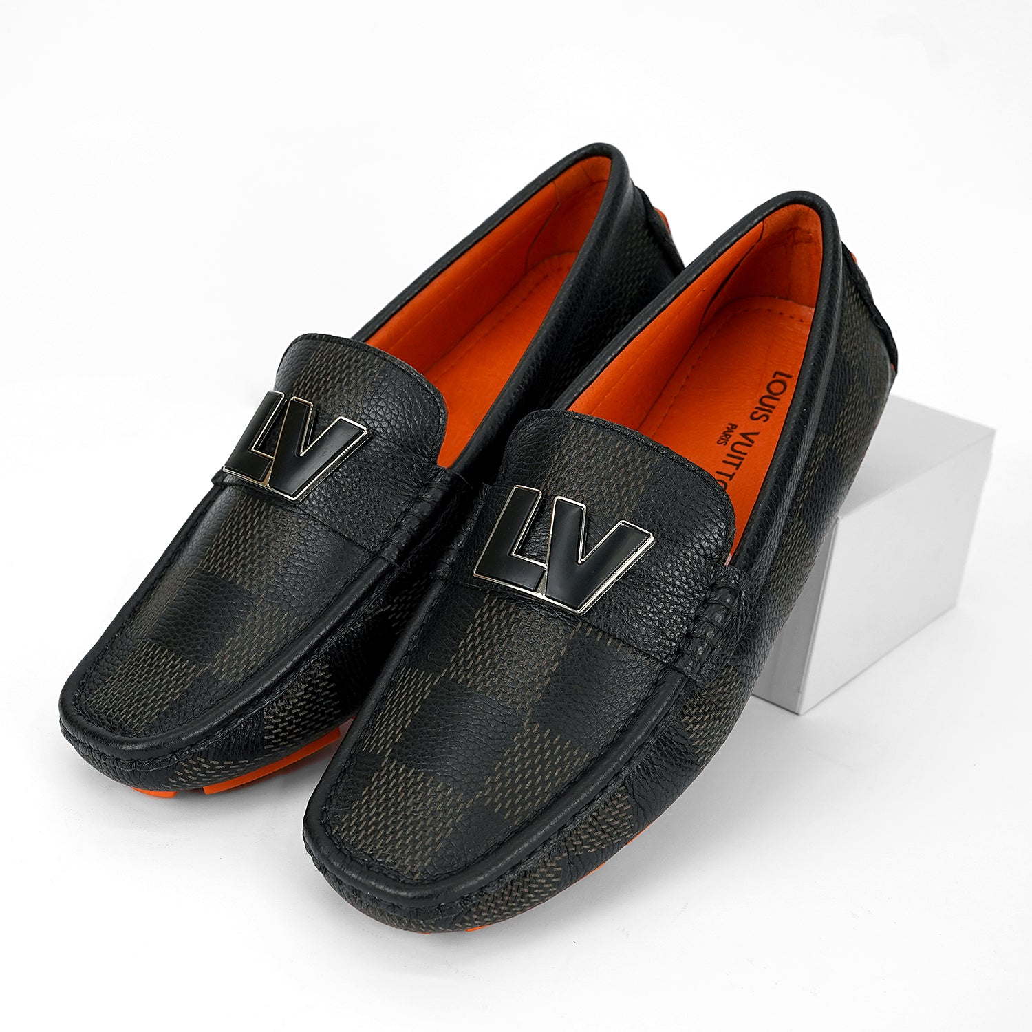 louis vuitton premium loafers with logo louis vuitton premium loafers with logo