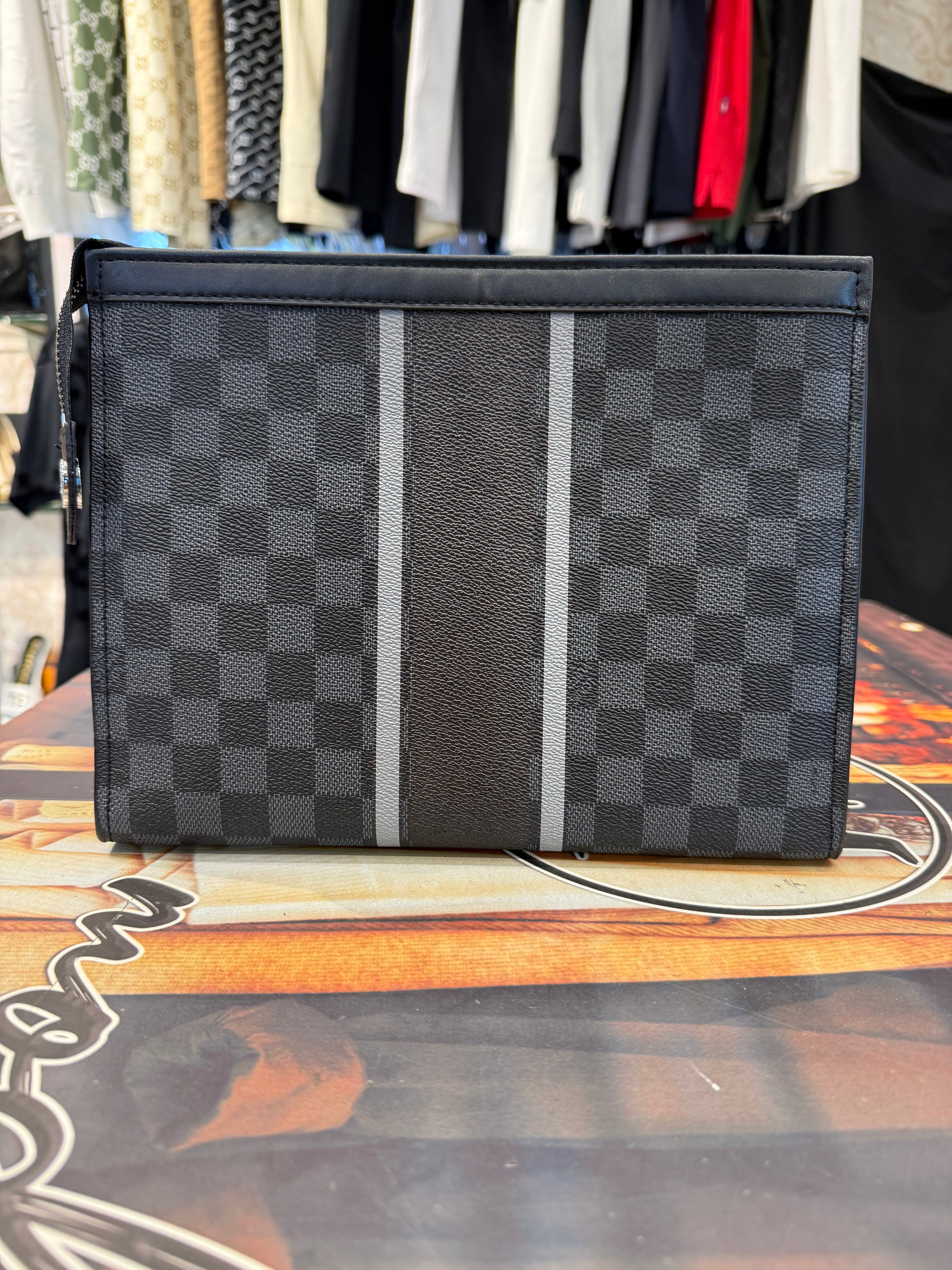 IMG_0452 Luxury Men's Carryall Pouch