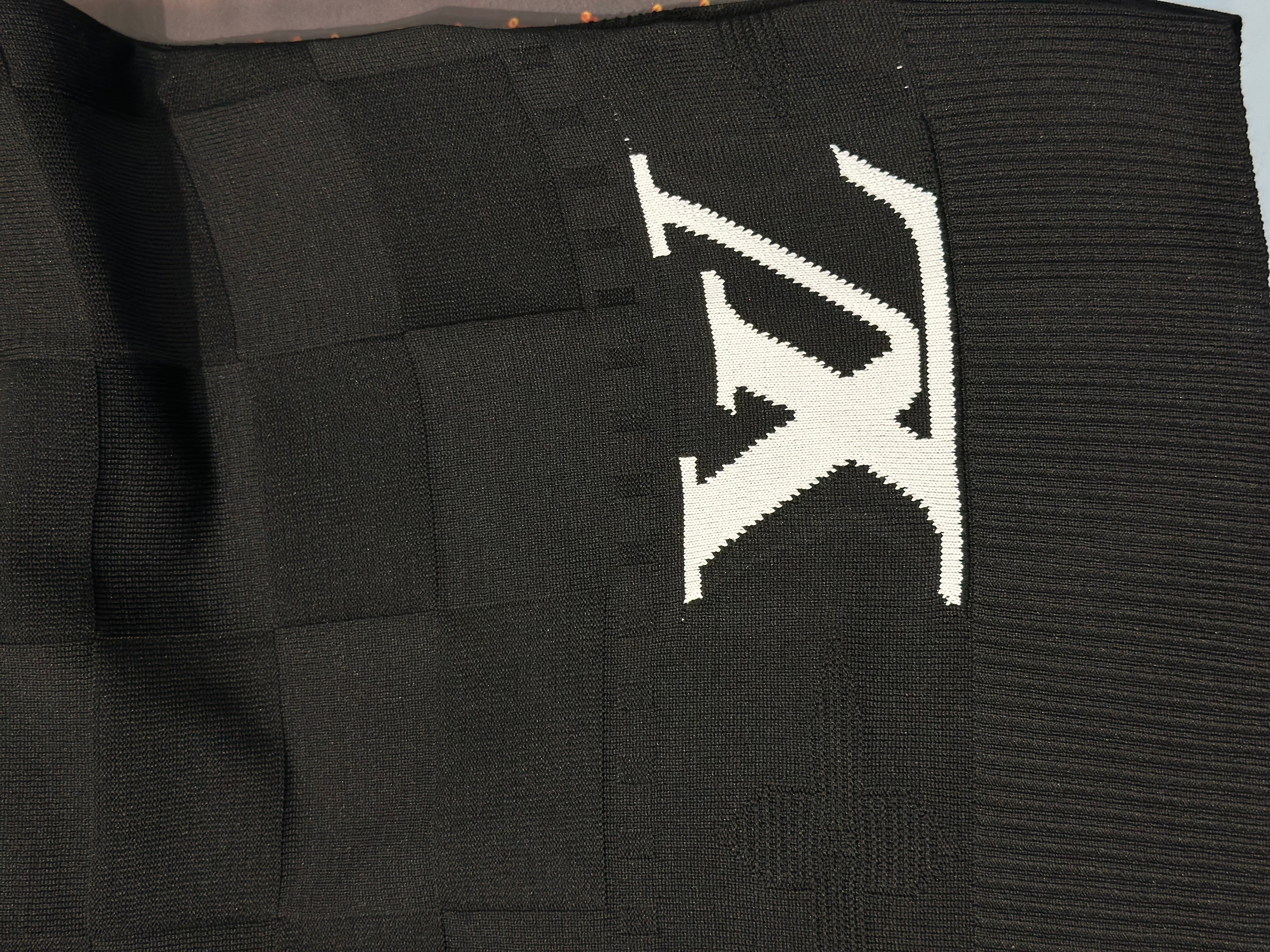 louis vuitton men's black damier knit t shirt with logo louis vuitton men's black damier knit t shirt with logo