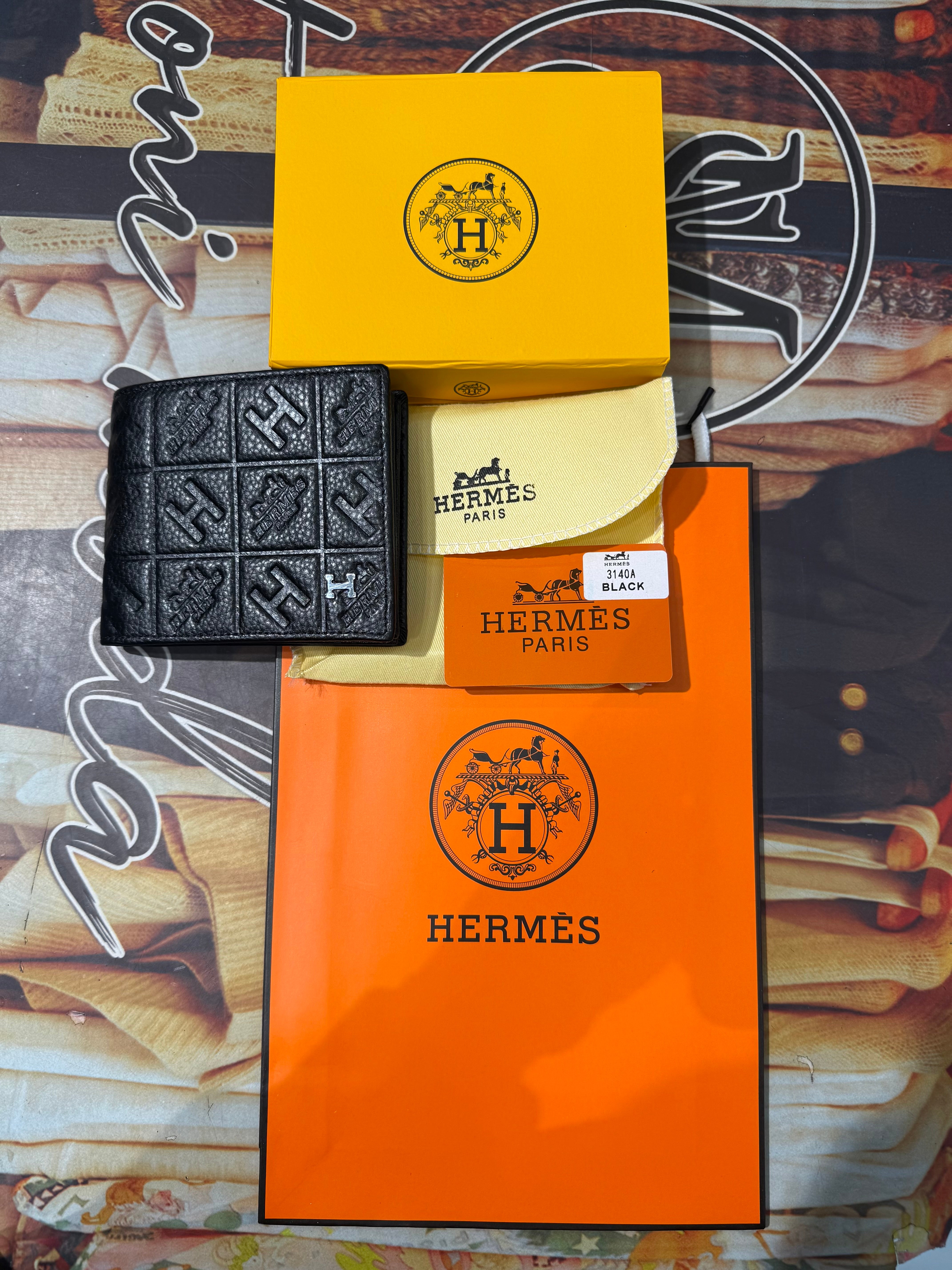 IMG_1521 Premium Hermes Paris H-Logo Embossed Leather Designer Wallet