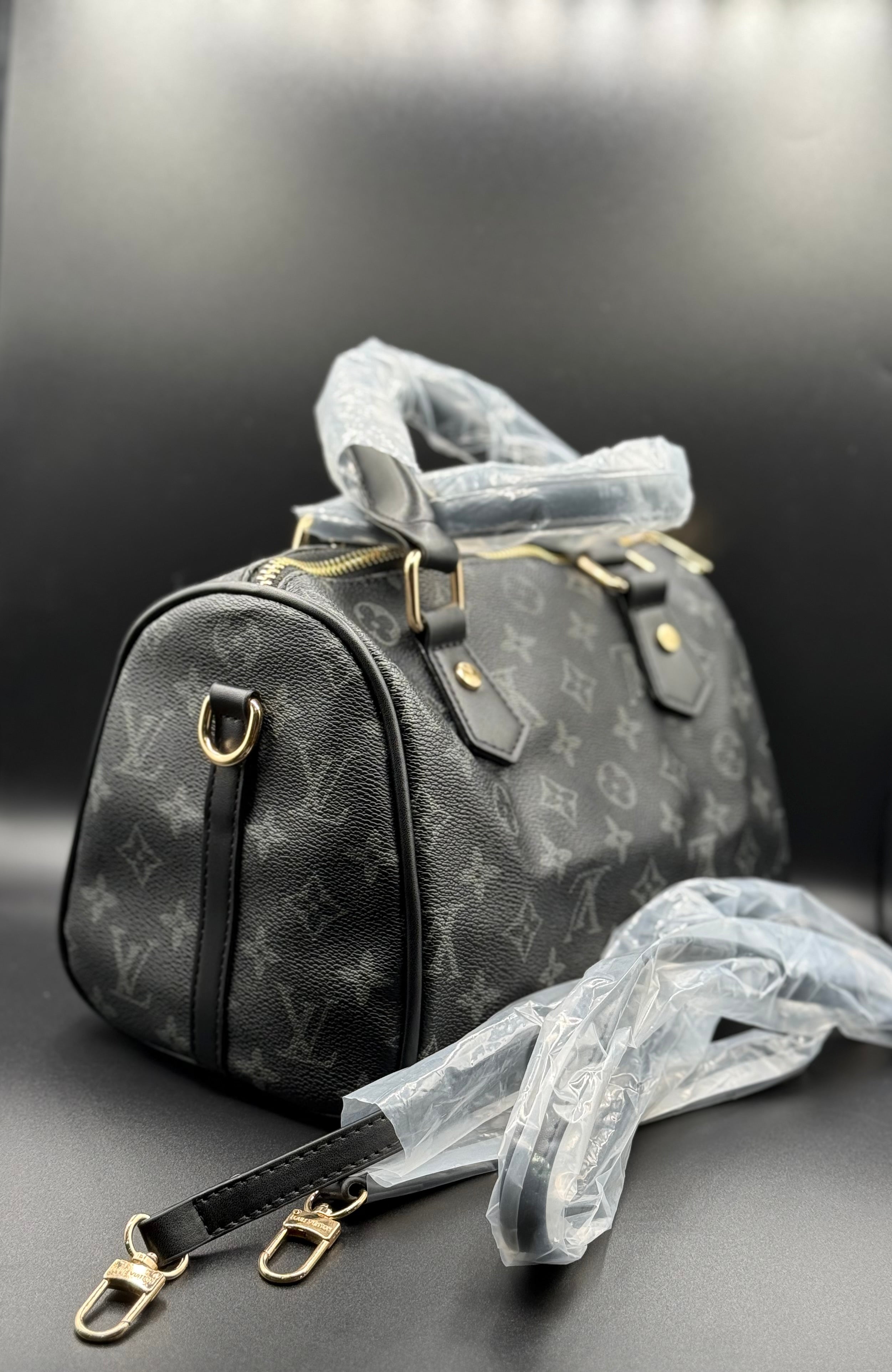 IMG_1631 LV-Inspired Monogram Speedy Bandoulière Premium Satchel Bag - Image 3