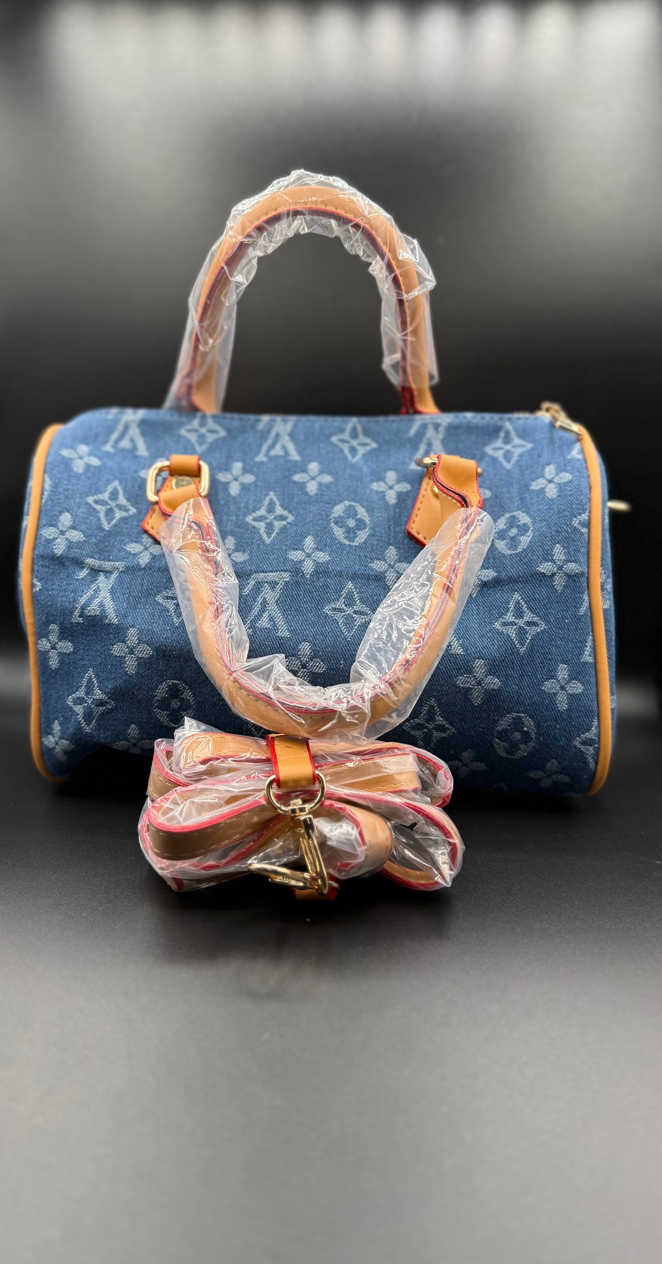 IMG_1634 LV-Inspired Monogram Speedy Bandoulière Premium Satchel Bag - Image 5