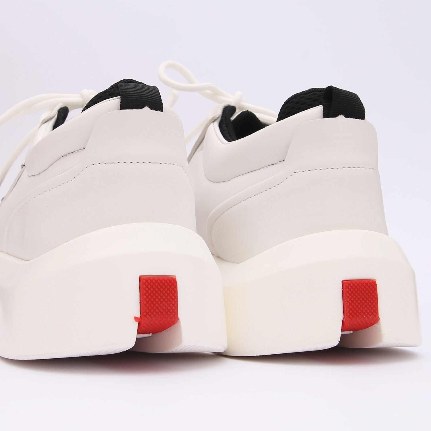 WhatsAppImage2024-07-22at15.06.40 Prada premium white Jogger Shoes - Image 3