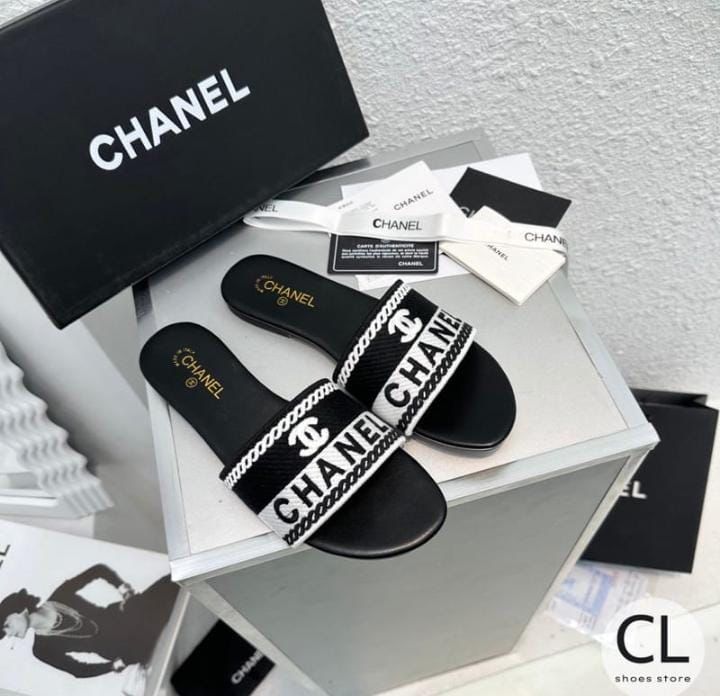 chanel premium black slipper with logo chanel premium black slipper with logo