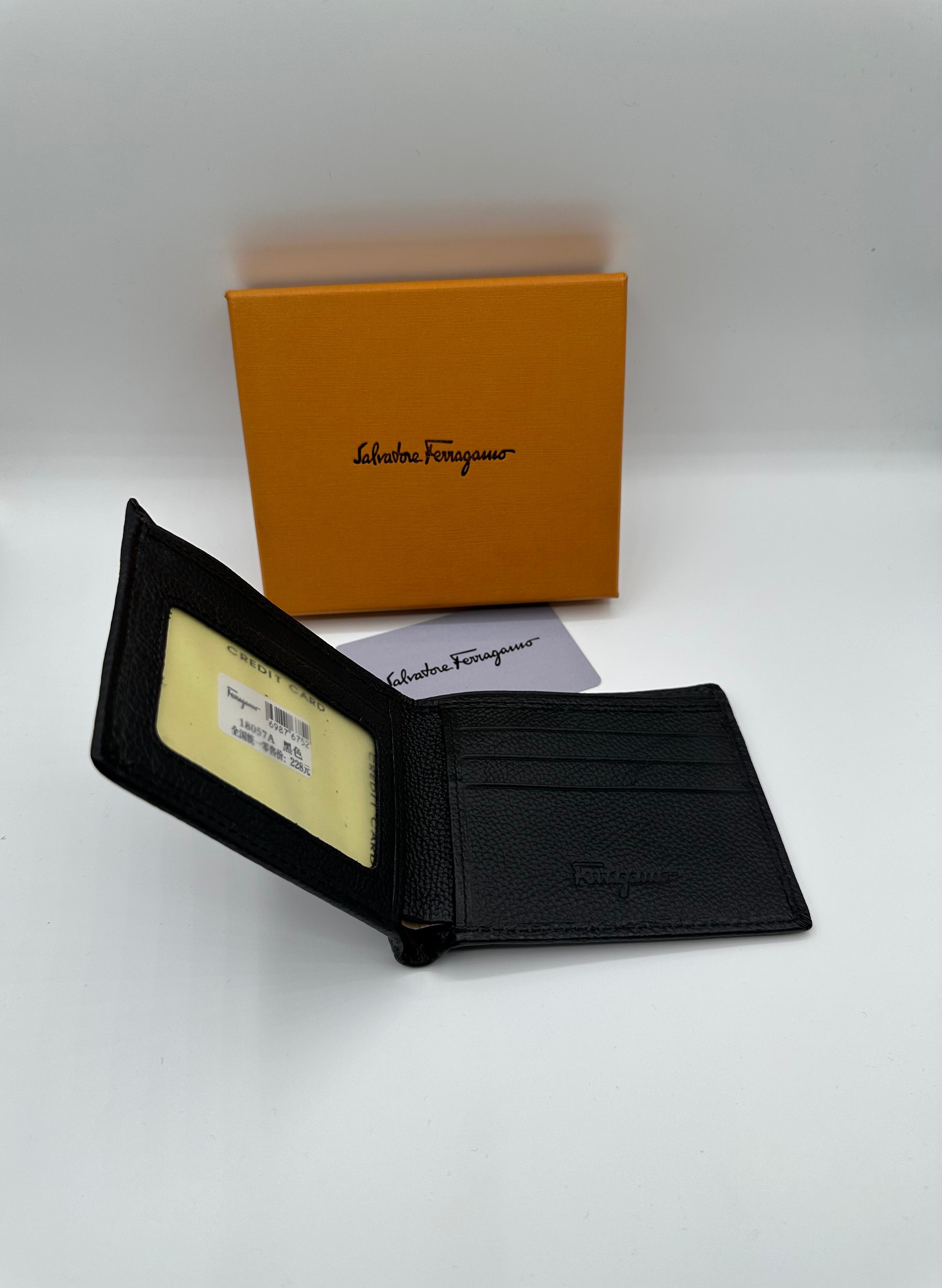 WhatsAppImage2024-08-07at01.05.52 Salvatore Ferragamo Premium Black Wallet - Image 2
