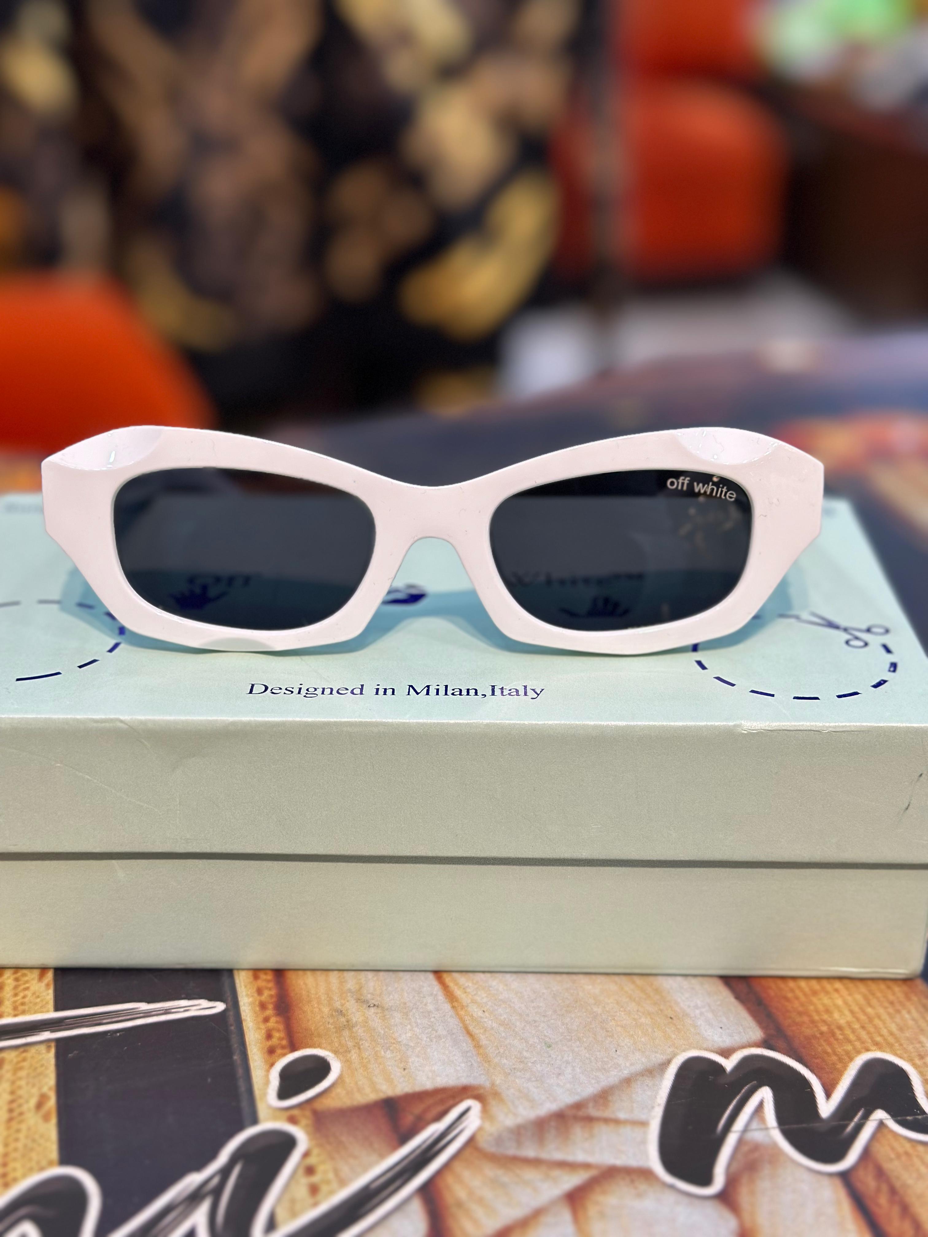WhatsAppImage2025-05-12at21.10.38_2 Off white Luxury Premium Quality Sunglasses - Image 2